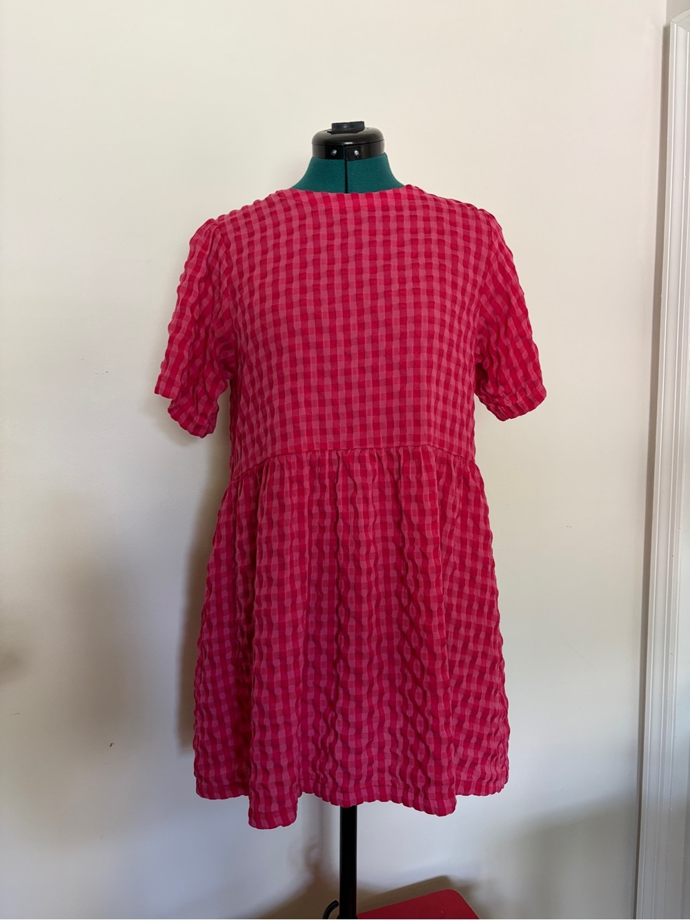 Babydoll Textured Gingham Midi Dress in Bright Pink